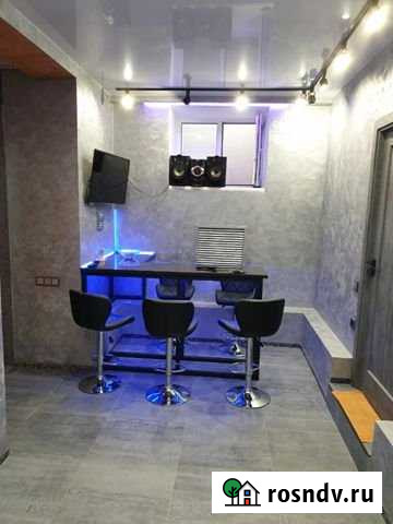 1-комнатная квартира, 50 м², 1/3 эт. в аренду посуточно в Волгограде Волгоград - изображение 1