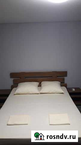 Комната 25 м² в 5-ком. кв., 1/2 эт. в аренду посуточно в Феодосии Феодосия - изображение 1