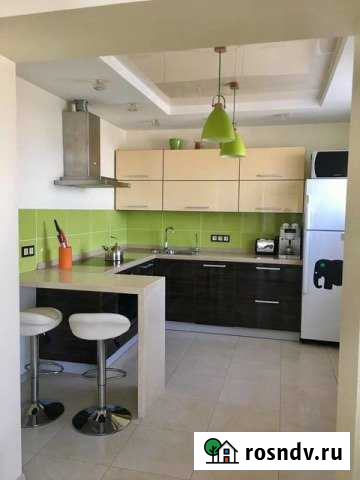 2-комнатная квартира, 65 м², 7/18 эт. в аренду на длительный срок во Владивостоке Владивосток - изображение 1