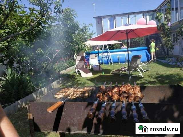 Комната 20 м² в 7-ком. кв., 1/2 эт. в аренду посуточно в Евпатории Евпатория - изображение 1