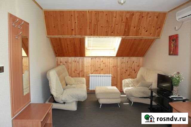 Комната 14 м² в 1-ком. кв., 2/3 эт. в аренду посуточно в Новомихайловском кп Новомихайловский кп - изображение 1