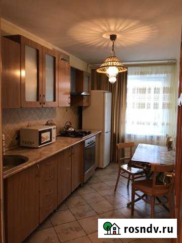 2-комнатная квартира, 50 м², 2/5 эт. в аренду посуточно в Минеральных Водах Минеральные Воды - изображение 1