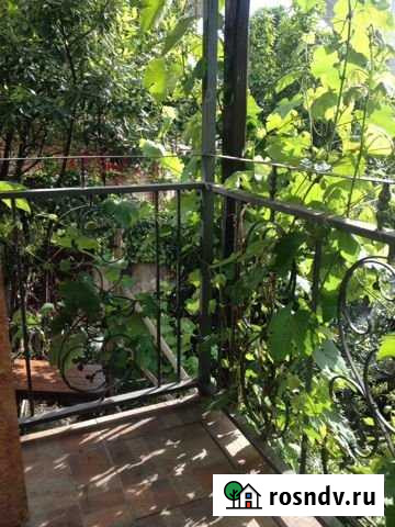 Комната 30 м² в 2-ком. кв., 2/2 эт. в аренду на длительный срок в Сочи Сочи - изображение 1