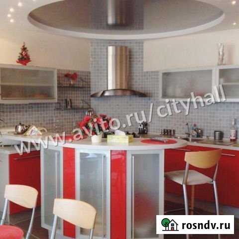 3-комнатная квартира, 150 м², 8/10 эт. в аренду на длительный срок в Хабаровске Хабаровск - изображение 1