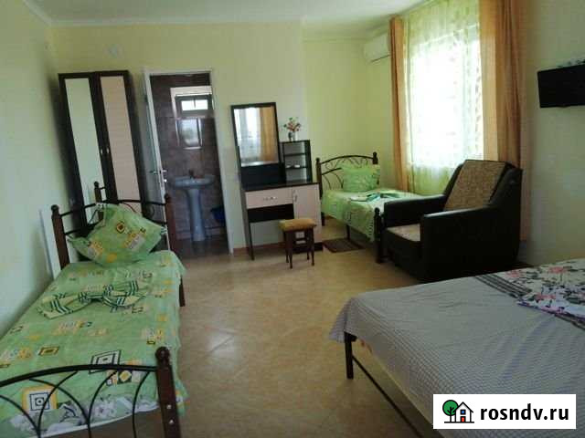 Комната 20 м² в 3-ком. кв., 2/2 эт. в аренду посуточно в Архипо-Осиповке Архипо-Осиповка - изображение 1