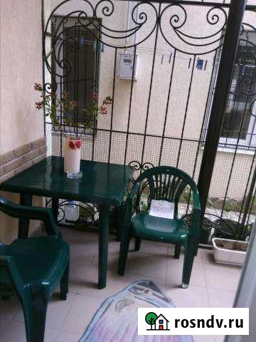 2-комнатная квартира, 40 м², 1/2 эт. в аренду посуточно в Ялте Ялта - изображение 1