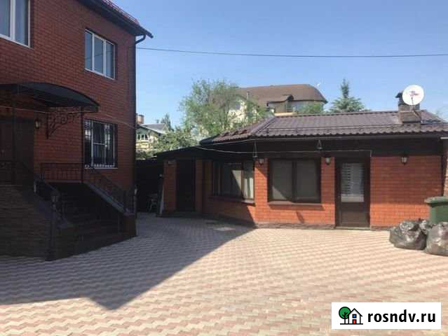 Дом 350 м² на участке 6 сот. в аренду на длительный срок в Москве Москва - изображение 1