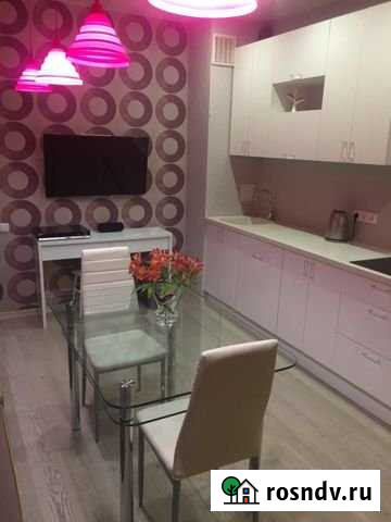 2-комнатная квартира, 50 м², 2/25 эт. в аренду на длительный срок в Екатеринбурге Екатеринбург - изображение 1