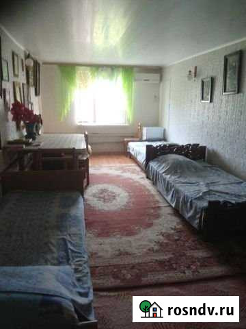 Комната 15 м² в 4-ком. кв., 1/2 эт. в аренду посуточно в Приморско-Ахтарске Приморско-Ахтарск - изображение 1