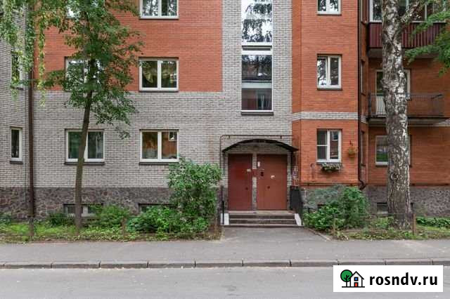 3-комнатная квартира, 90 м², 2/5 эт. в аренду на длительный срок в Павловске Ленинградской области Павловск - изображение 1