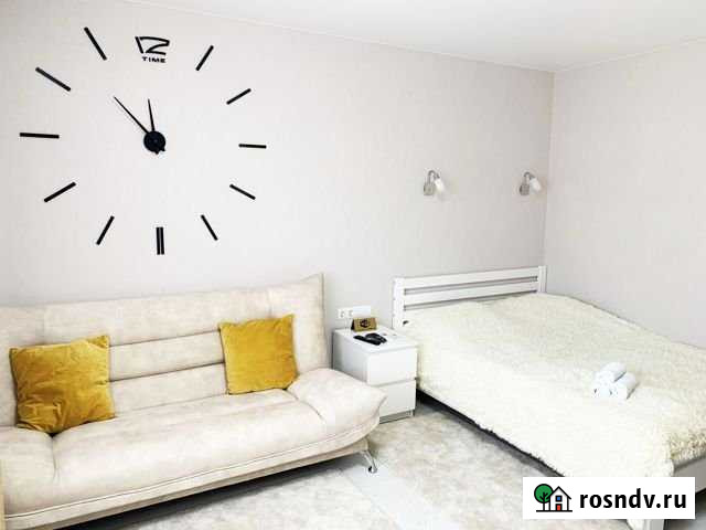 1-комнатная квартира, 37 м², 3/5 эт. в аренду посуточно в Кирове Калужской области Киров - изображение 1