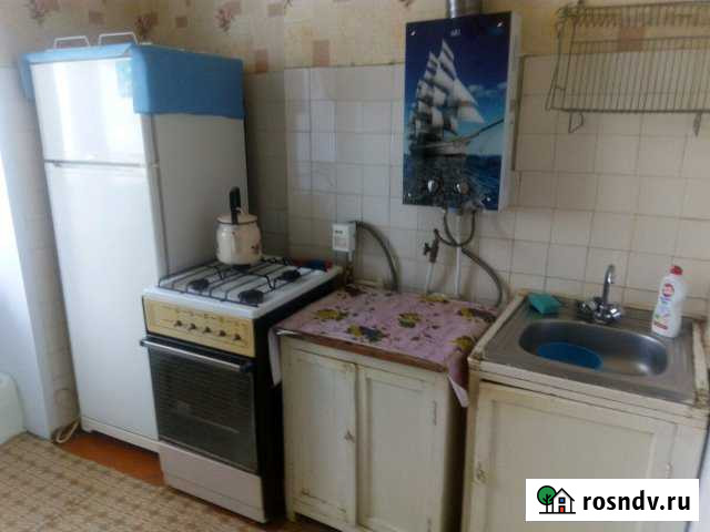 2-комнатная квартира, 40 м², 2/2 эт. в аренду на длительный срок в Петрове Вале Петров Вал - изображение 1