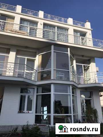 Дом 300 м² на участке 4 сот. в аренду на длительный срок в Ялте Ялта - изображение 1