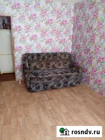 Комната 17 м² в 2-ком. кв., 1/5 эт. в аренду на длительный срок в Выборге Выборг - изображение 1