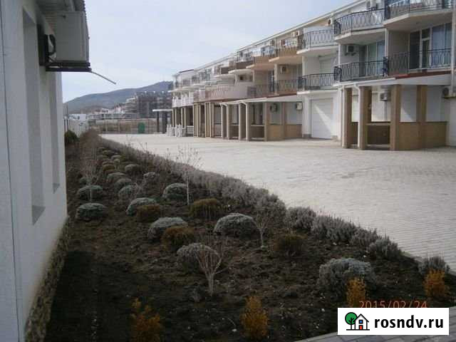 Таунхаус 200 м² на участке 1 сот. на продажу в Феодосии Феодосия - изображение 1