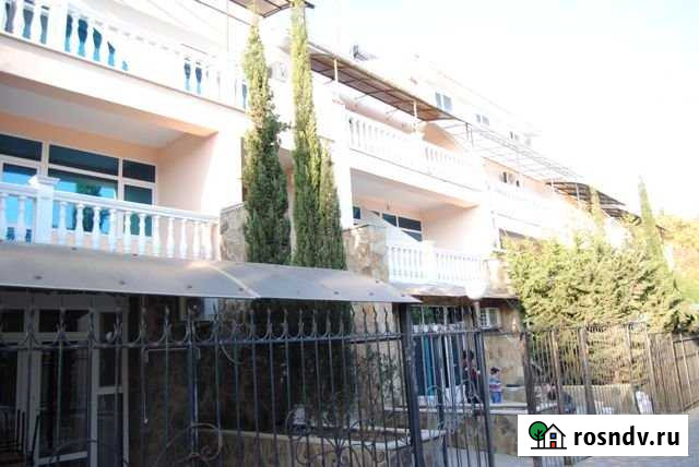 2-комнатная квартира, 30 м², 2/3 эт. в аренду посуточно в Алуште Алушта - изображение 1