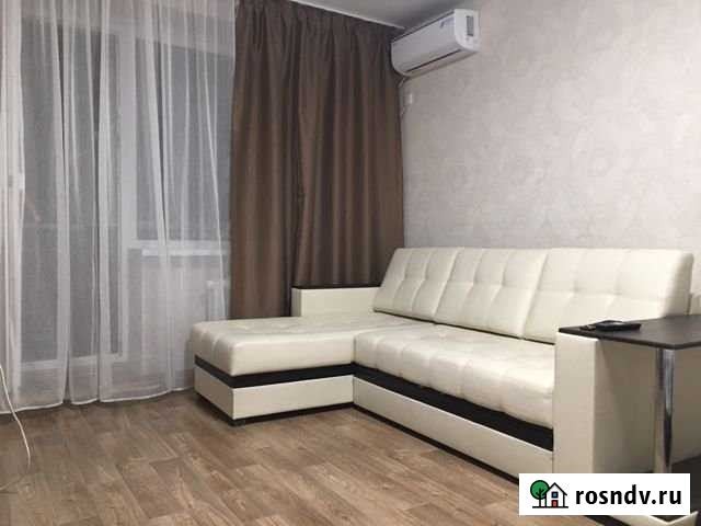 2-комнатная квартира, 65 м², 2/5 эт. в аренду посуточно в Аксае Ростовской области Аксай - изображение 1