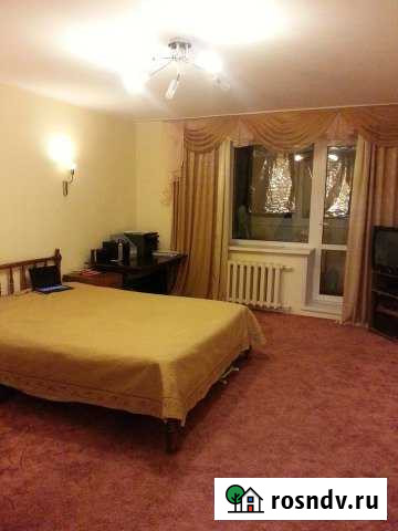 3-комнатная квартира, 91 м², 5/10 эт. в аренду посуточно в Саратове Саратов - изображение 1