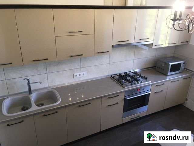 Дом 150 м² на участке 5 сот. в аренду на длительный срок в Симферополе Симферополь - изображение 1