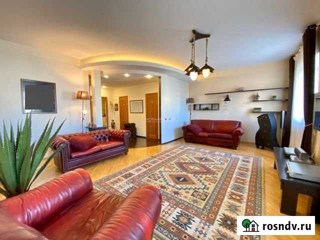 4-комнатная квартира, 125 м², 3/4 эт. на продажу в Симферополе Симферополь - изображение 1