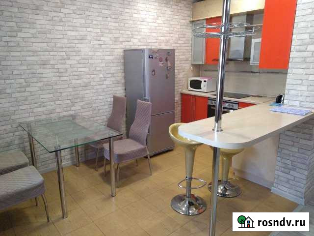 2-комнатная квартира, 70 м², 2/9 эт. в аренду посуточно в Иркутске Иркутск - изображение 1