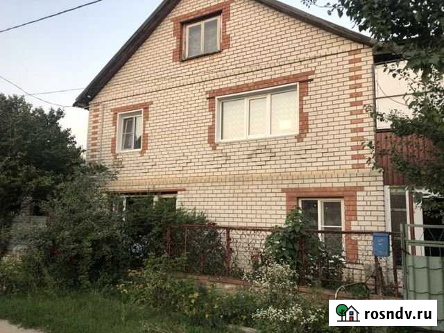 Дом 200 м² на участке 12 сот. на продажу в Урюпинске Урюпинск - изображение 1