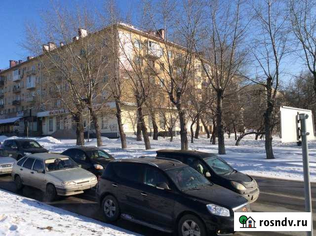 2-комнатная квартира, 45 м², 3/5 эт. в аренду посуточно в Омске Омск - изображение 1