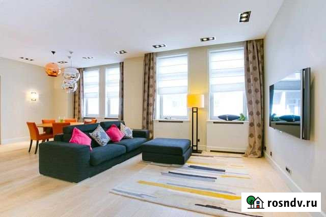 5-комнатная квартира, 203 м², 3/4 эт. в аренду на длительный срок в Москве Москва - изображение 1