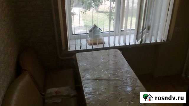 2-комнатная квартира, 40 м², 2/5 эт. в аренду на длительный срок в Сальске Сальск - изображение 1