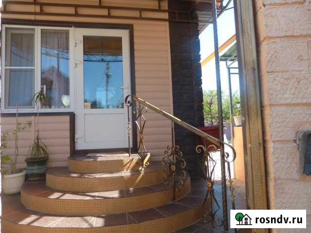 Дом 140 м² на участке 6 сот. в аренду посуточно в Ейске Ейск - изображение 1