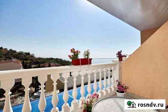 1-комнатная квартира, 30 м², 3/4 эт. в аренду посуточно в Алуште Алушта