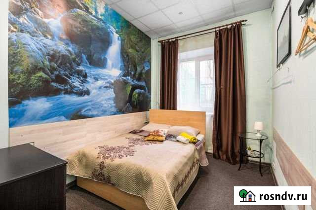 Комната 10 м² в 7-ком. кв., 1/1 эт. в аренду посуточно в Санкт-Петербурге Санкт-Петербург - изображение 1