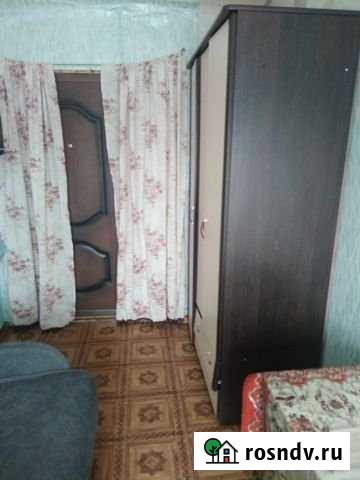 Комната 9 м² в 1-ком. кв., 5/5 эт. в аренду на длительный срок в Омске Омск - изображение 1