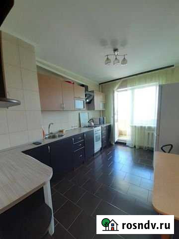 3-комнатная квартира, 82 м², 4/10 эт. в аренду на длительный срок в Саратове Саратов - изображение 1