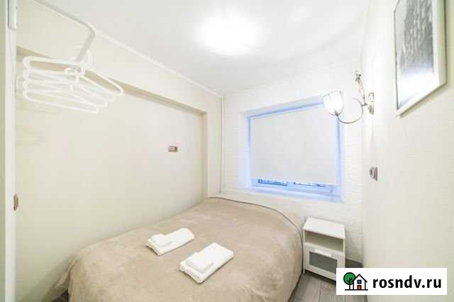 Комната 15 м² в 1-ком. кв., 1/5 эт. в аренду посуточно в Санкт-Петербурге Санкт-Петербург - изображение 1