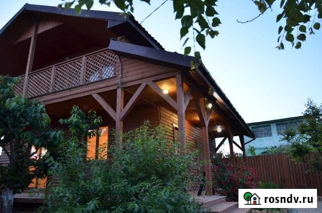 Коттедж 104 м² на участке 4 сот. в аренду посуточно в Севастополе Севастополь - изображение 1