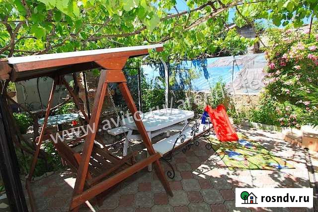 Дом 90 м² на участке 3 сот. в аренду посуточно в Феодосии Феодосия - изображение 1