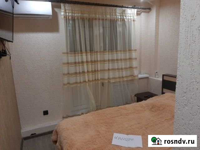 Комната 20 м² в 1-ком. кв., 1/3 эт. в аренду посуточно в Лодейном Поле Лодейное Поле - изображение 1