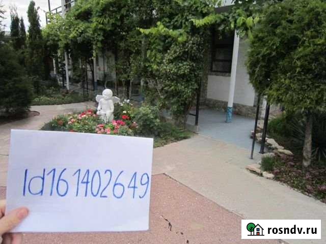 Комната 18 м² в 1-ком. кв., 1/1 эт. в аренду посуточно в Евпатории Евпатория - изображение 1