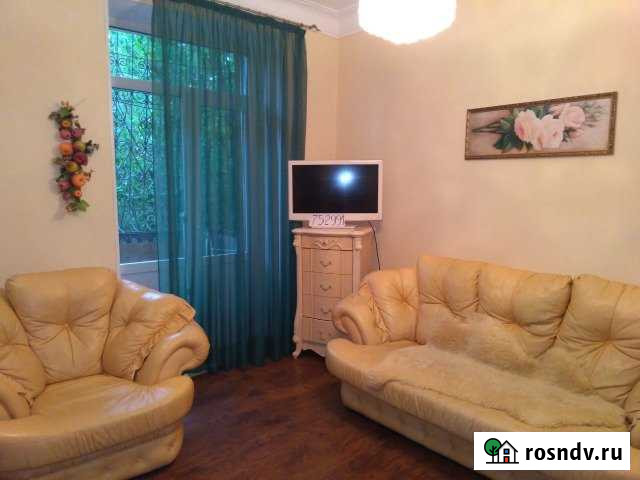 2-комнатная квартира, 88 м², 2/3 эт. в аренду посуточно в Севастополе Севастополь - изображение 1