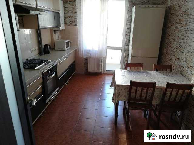 2-комнатная квартира, 77 м², 6/11 эт. в аренду на длительный срок в Севастополе Севастополь - изображение 1