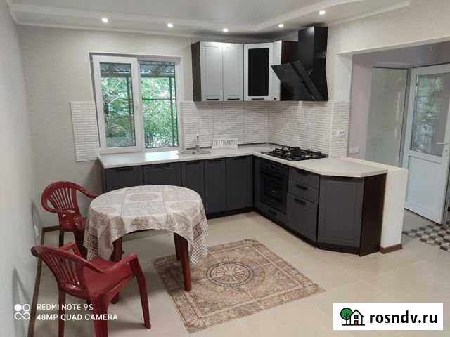 Дом 100 м² на участке 2 сот. в аренду посуточно в Феодосии Феодосия - изображение 1