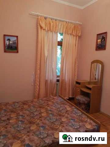 2-комнатная квартира, 50 м², 2/2 эт. в аренду на длительный срок в Ялте Ялта - изображение 1