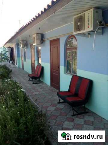 Комната 12 м² в 6-ком. кв., 1/1 эт. в аренду посуточно в Черноморском Республики Крым Черноморское - изображение 1