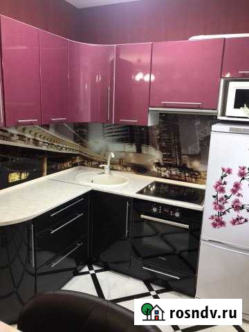 1-комнатная квартира, 33 м², 2/5 эт. в аренду посуточно в Красноярске Красноярск - изображение 1