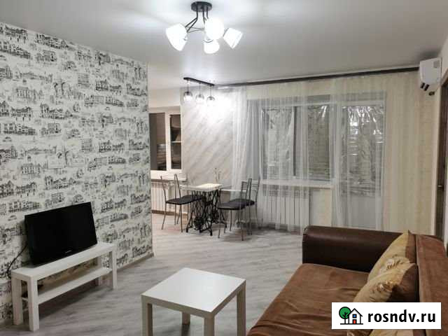 2-комнатная квартира, 72 м², 1/4 эт. в аренду посуточно в Ахтубинске Ахтубинск - изображение 1