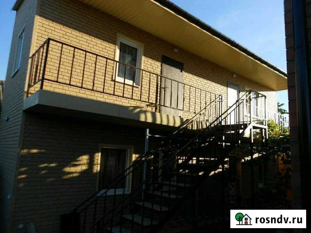 Комната 18 м² в 3-ком. кв., 2/2 эт. в аренду посуточно в Ейске Ейск - изображение 1