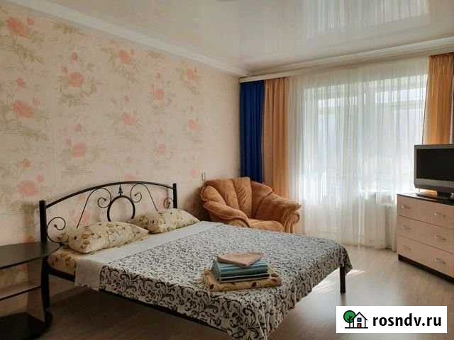 1-комнатная квартира, 33 м², 3/5 эт. в аренду посуточно в Симферополе Симферополь - изображение 1