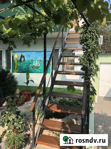 Комната 15 м² в 1-ком. кв., 2/2 эт. в аренду посуточно в Феодосии Феодосия - изображение 1