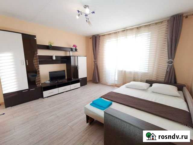 1-комнатная квартира, 42 м², 7/10 эт. в аренду посуточно в Челябинске Челябинск - изображение 1